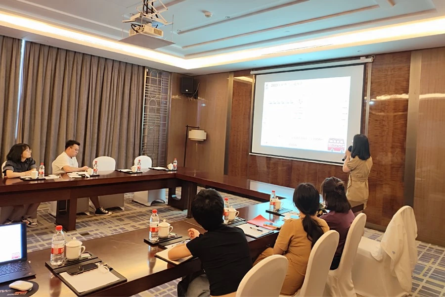 3 3